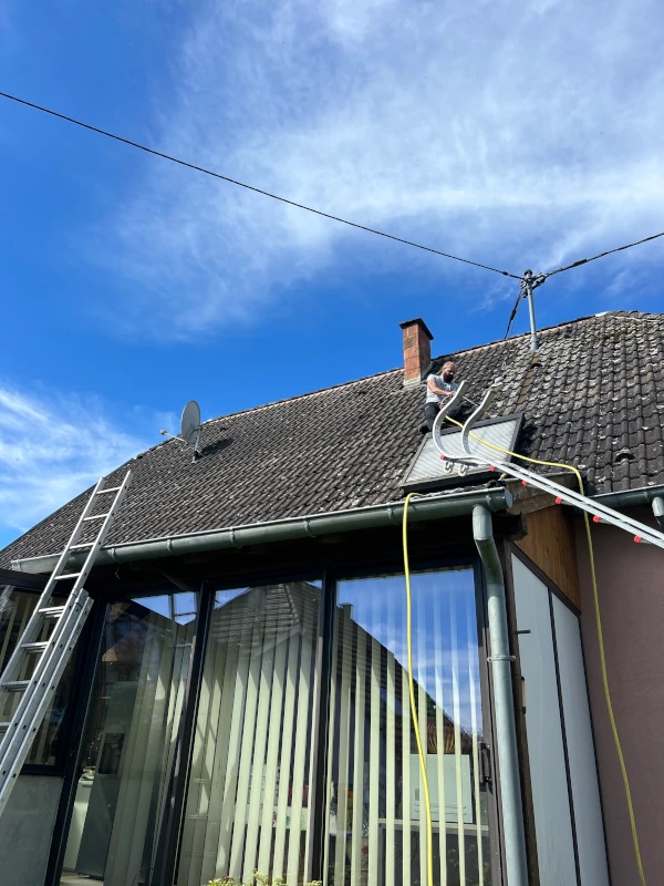 traitement de toiture à Obergausbergen